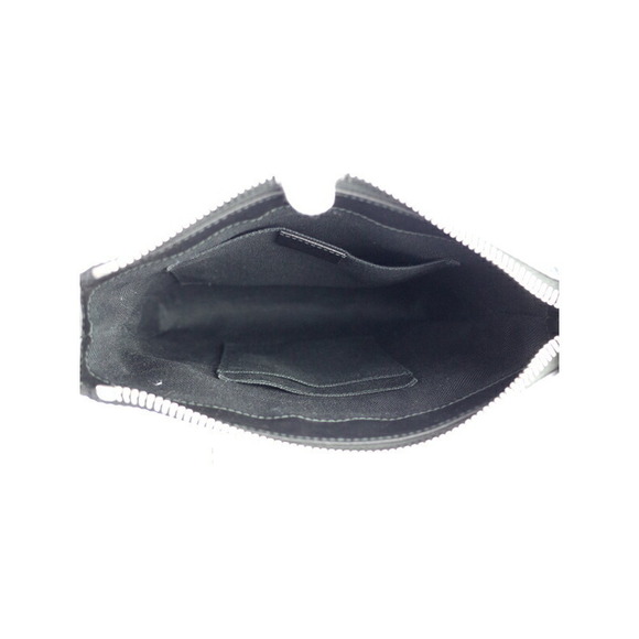 Gucci Courier GG Supreme Messenger Bag Shoulder - Picture 3 of 5